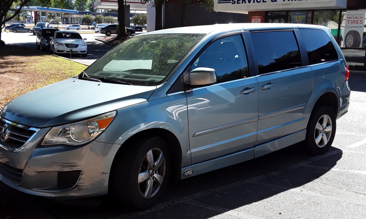 Used 2010 Volkswagon ROUTAN Wheelchair Van
