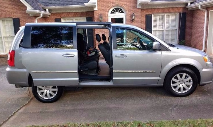 Used 2015 Chrysler Town & Country TOURING Wheelchair Van