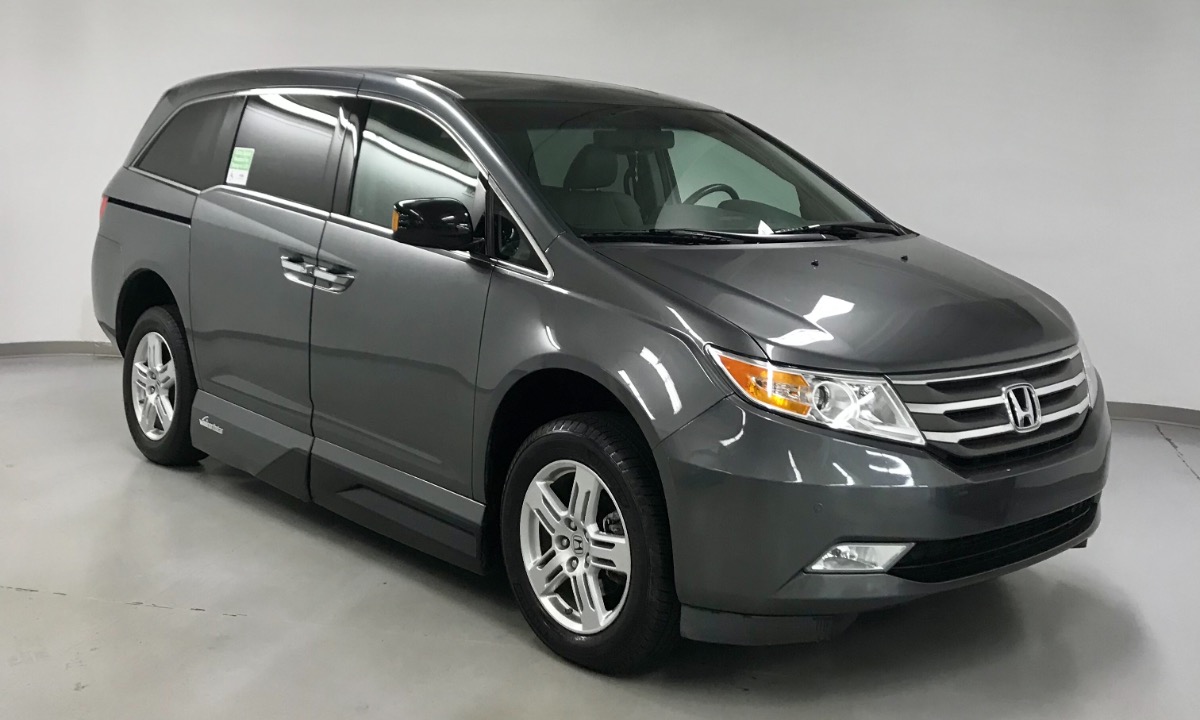 Used 2011 Honda Odyssey TOURING ELITE Wheelchair Van