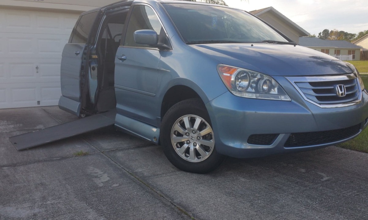 Used 2010 Honda Odessey EX-L Wheelchair Van