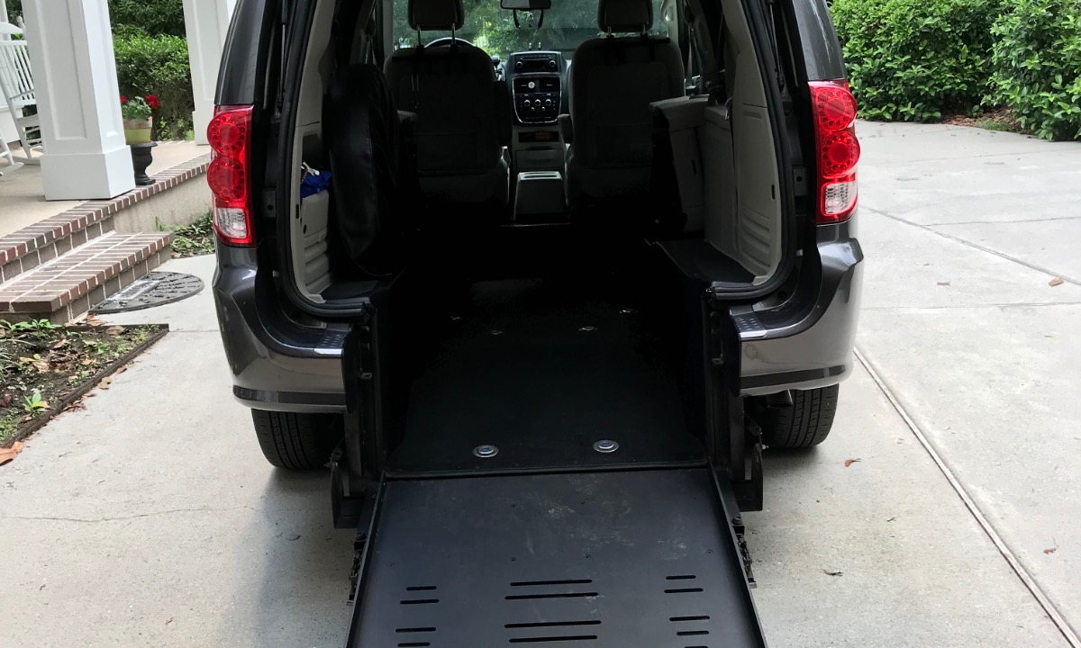 Used 2015 Dodge Grand Caravan SE Wheelchair Van