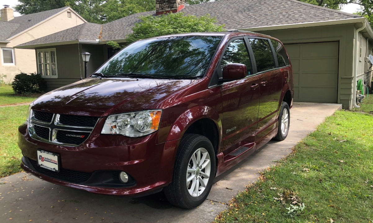 Used 2019 Dodge Caravan SXT Wheelchair Van