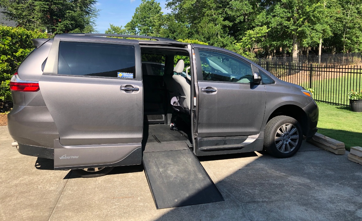Used 2017 Toyota Sienna XLE Wheelchair Van