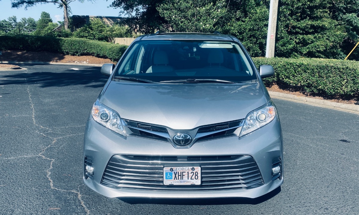 Used 2018 Toyota SIENNA XLE/LTD 5D XLE/LTD Wheelchair Van