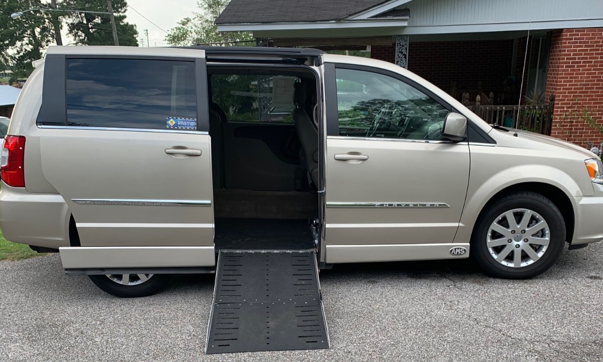 Used 2016 Chrysler Town and Country Wheelchair Van