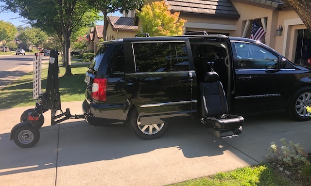 Used 2014 Chrysler Town and Country TOURING Wheelchair Van