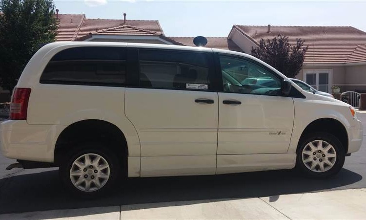 Used 2008 Chrysler Town & Country Wheelchair Van