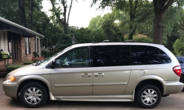 Used 2006 Chrysler Town & Country TOURING Wheelchair Van