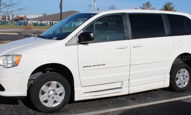 Used Manual Ramp Mobility Classified for Sale on a 2011 Dodge Grand Caravan