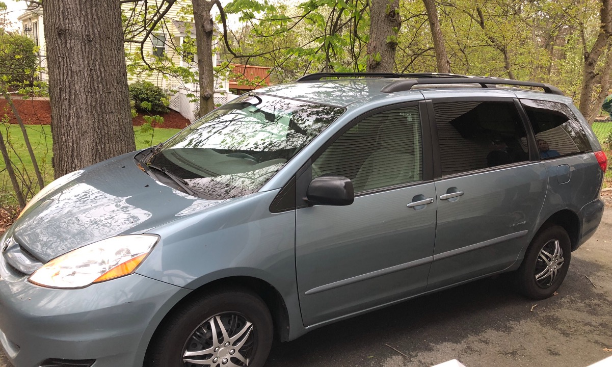 Used Manual Ramp Mobility Classified for Sale on a 2008 Toyota Sienna