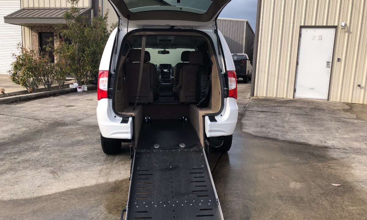 Used Manual Ramp Mobility Classified for Sale on a 2016 Chrysler Town